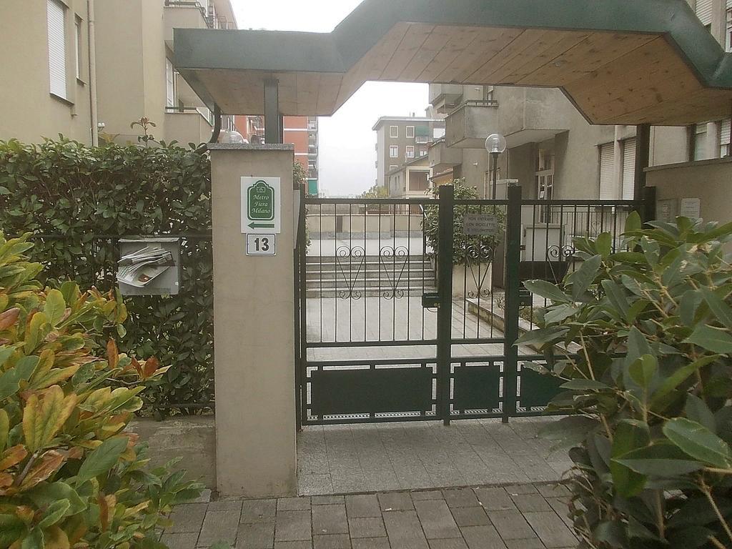 Affittacamere Metro Fiera Pero Exterior photo